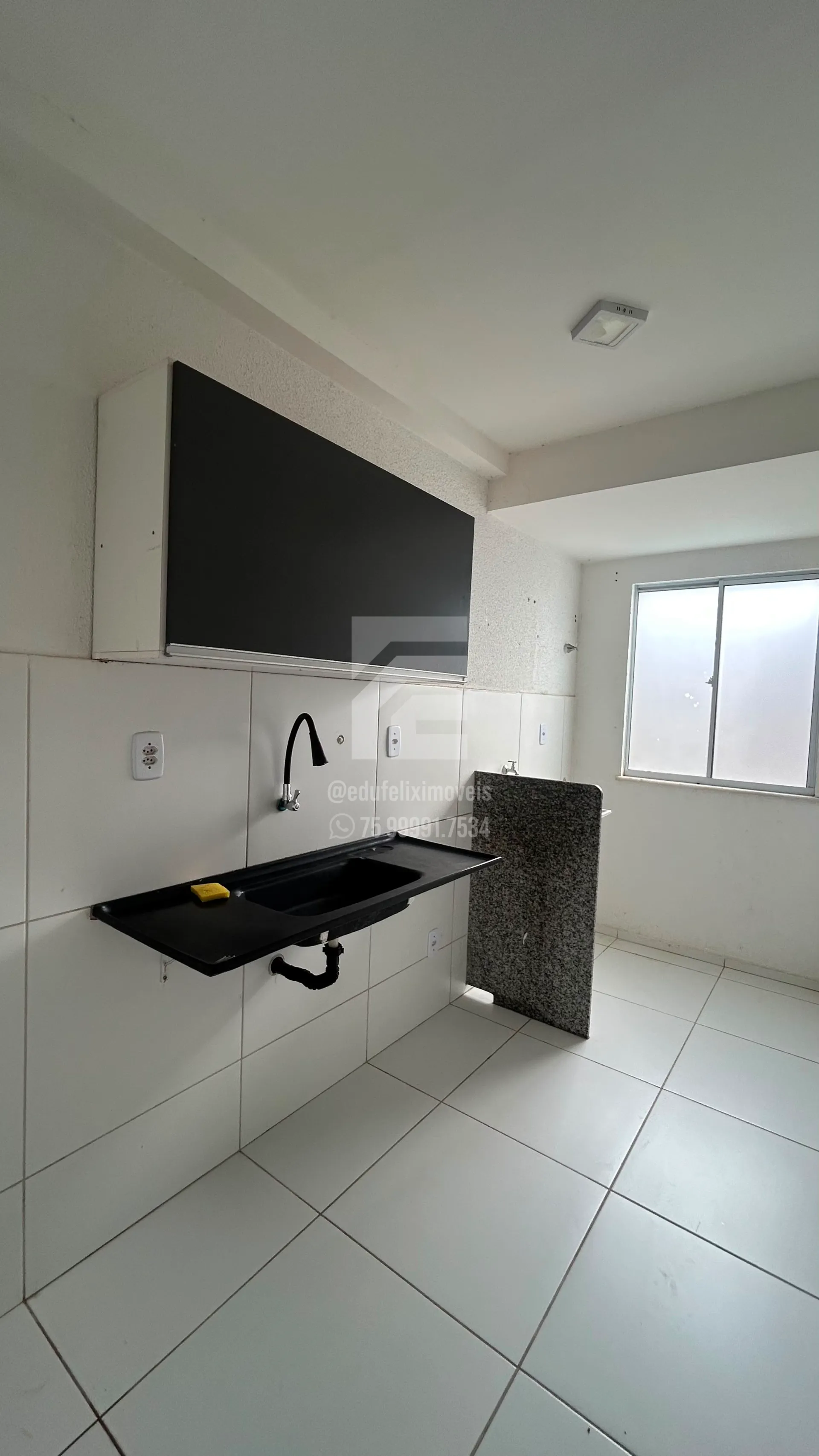 Apartamento 2/4 Térreo com Quintal no Condomínio Madrid